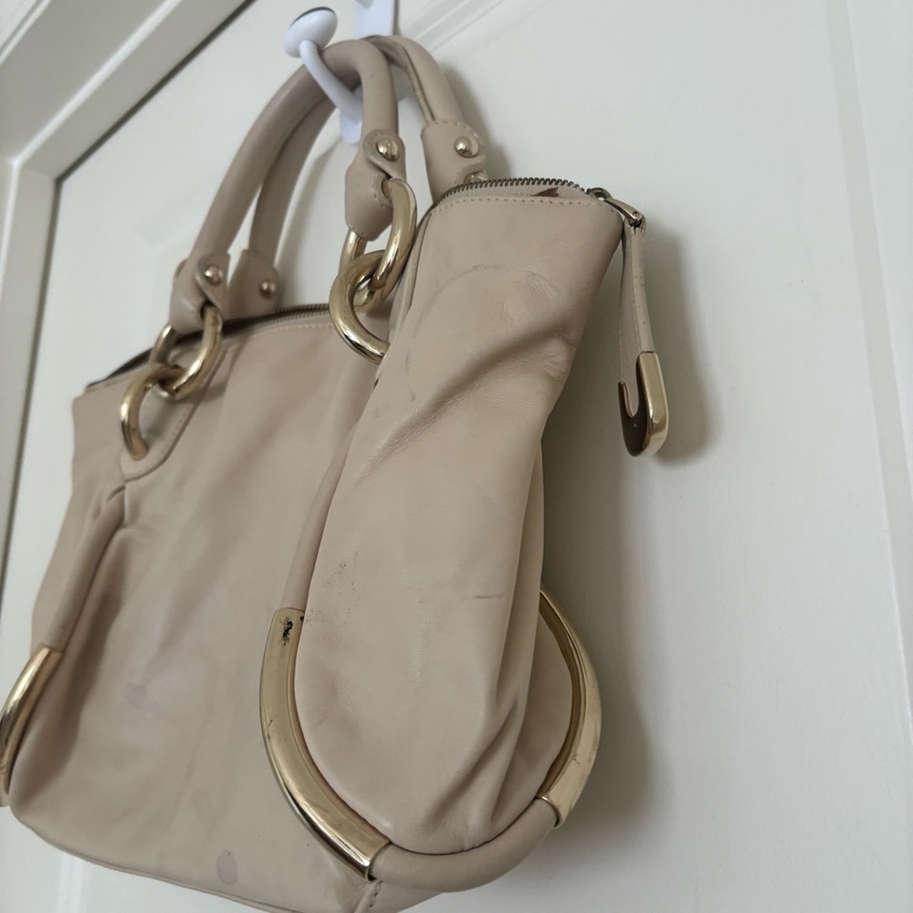 Bally Cream Handbag with Gold Accents - Picture 3 of 6